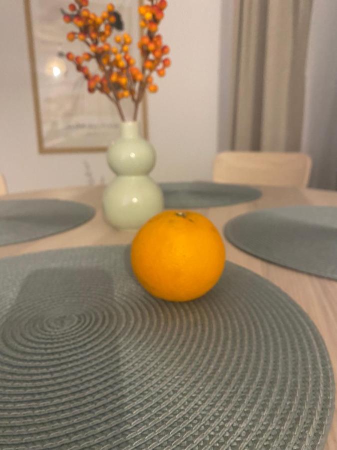 Metro Szwedzka Apartament Orange Varsavia Esterno foto